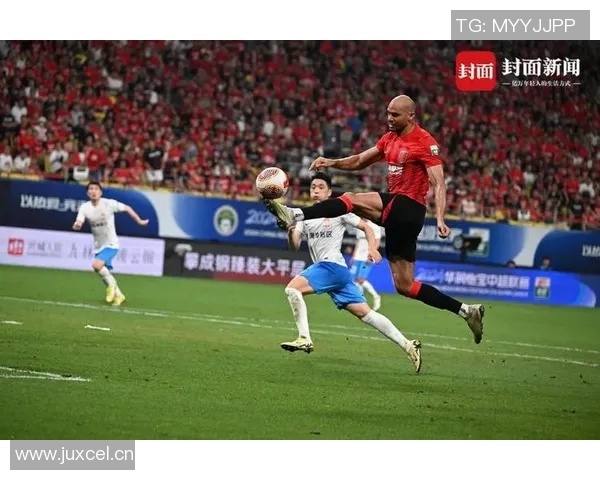 成都飞盘队实力引发热议球迷对其表现褒贬不一的背后原因分析 成都飞盘队实力引发热议球迷对其表现褒贬不一的背后原因分析